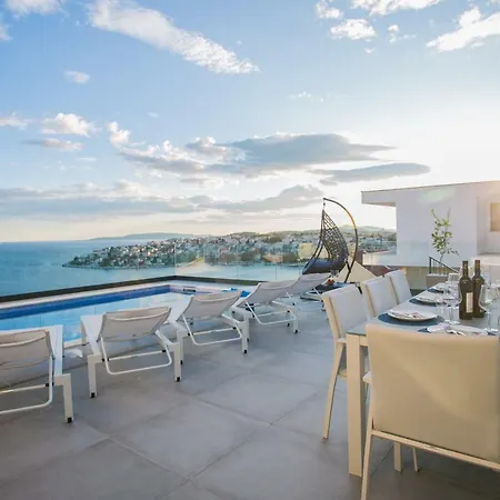 Olive Exclusive - 8 People, Heated Pool, Okrug Gornji, Sea View *