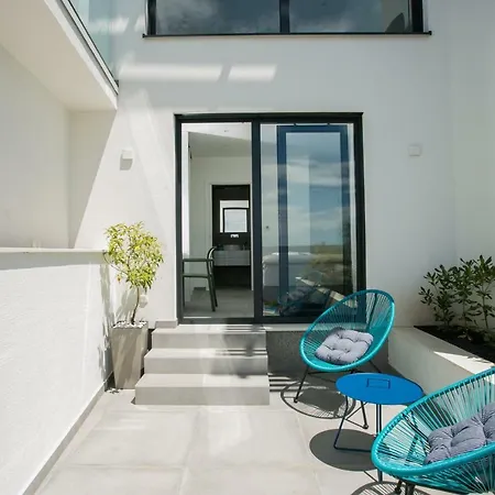 Olive Exclusive - 8 People, Heated Pool, Okrug Gornji, Sea View * تروغير