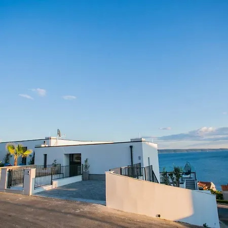 فيلة Olive Exclusive - 8 People, Heated Pool, Okrug Gornji, Sea View *