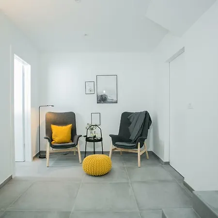 Olive Exclusive - 8 People, Heated Pool, Okrug Gornji, Sea View Villa